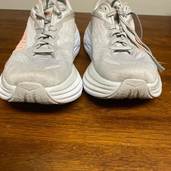 Hoka One One Bondi 8  Women's Athletic Shoes in gray size 6.5 - Picture 2 of 10